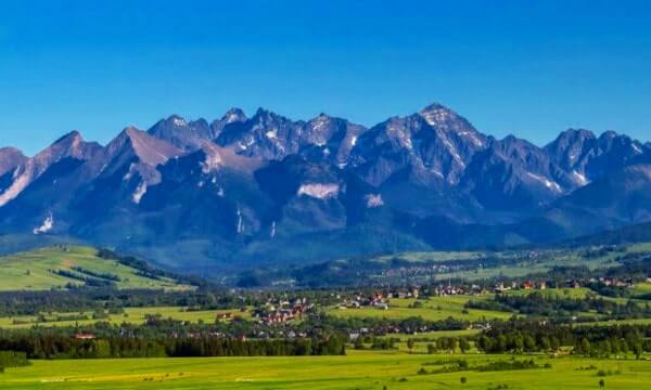 Warsaw • Nowy Targ